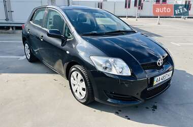 Хэтчбек Toyota Auris 2008 в Киеве