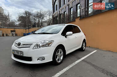 Хэтчбек Toyota Auris 2012 в Одессе