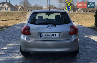 Хэтчбек Toyota Auris 2008 в Вознесенске