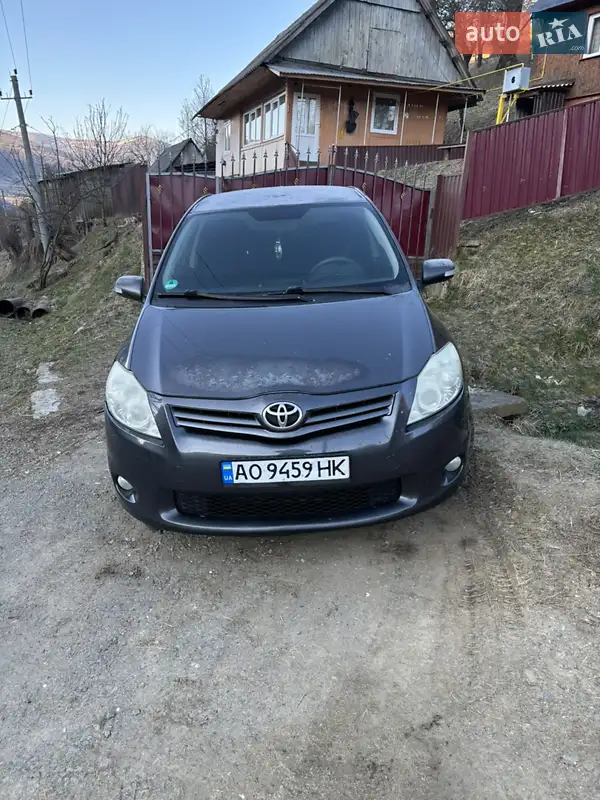 Toyota Auris 2010