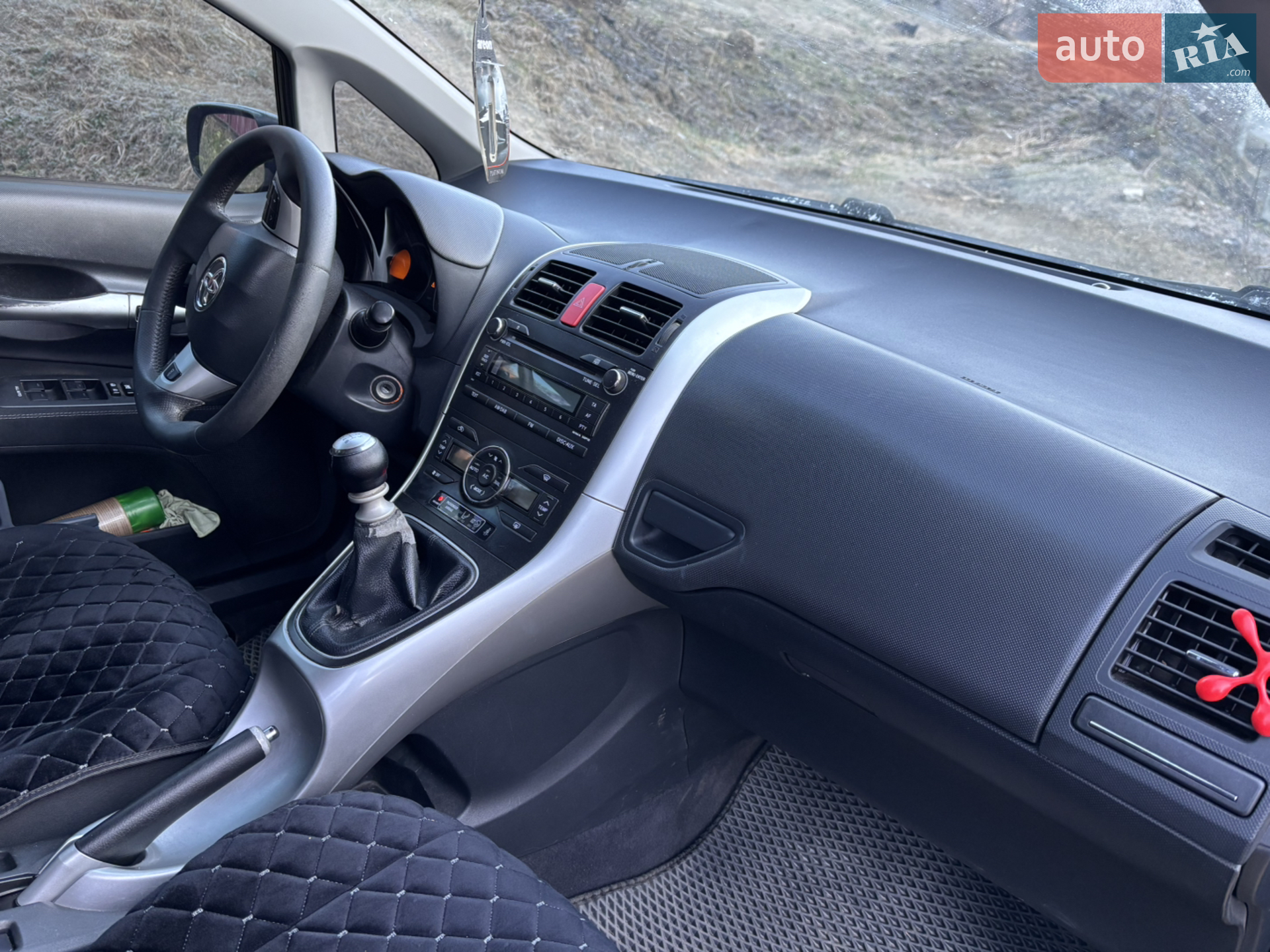 2010 Toyota Auris - мініатюра 8