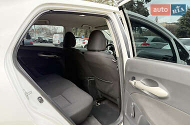 Хэтчбек Toyota Auris 2008 в 