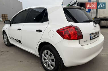 Хэтчбек Toyota Auris 2008 в 