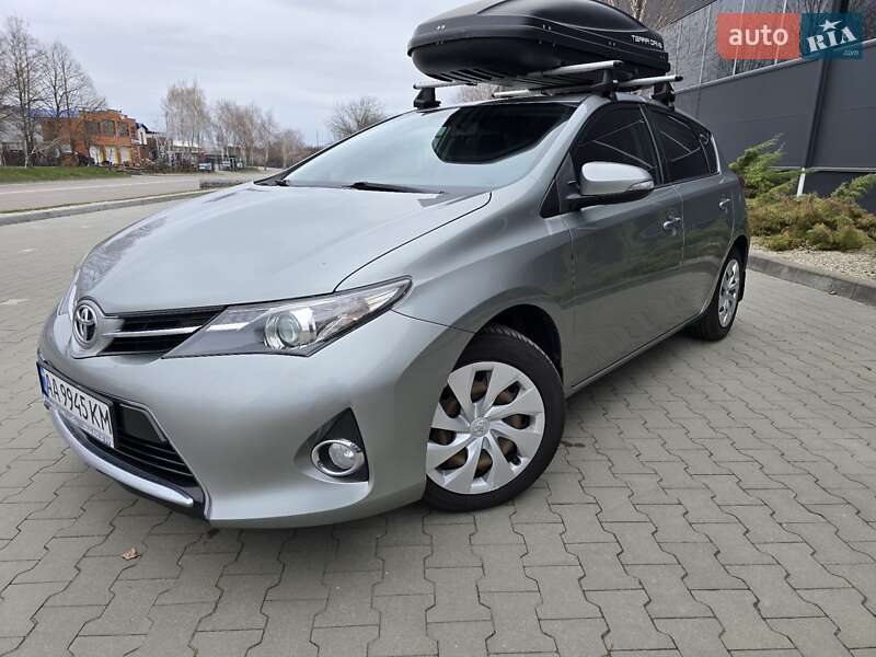 Toyota Auris 2014