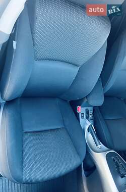 Хэтчбек Toyota Auris 2012 в Киеве