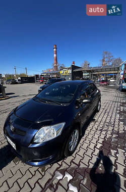 Хетчбек Toyota Auris 2008 в 