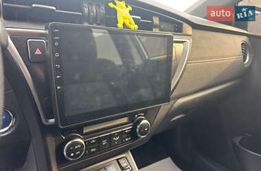 Универсал Toyota Auris 2014 в 