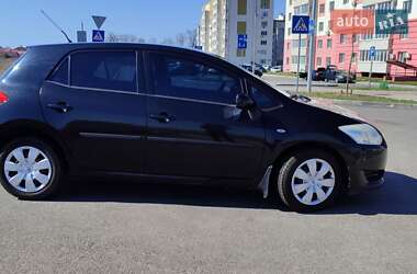 Хэтчбек Toyota Auris 2007 в 