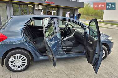 Хэтчбек Toyota Auris 2008 в 
