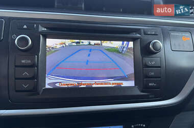Универсал Toyota Auris 2014 в 