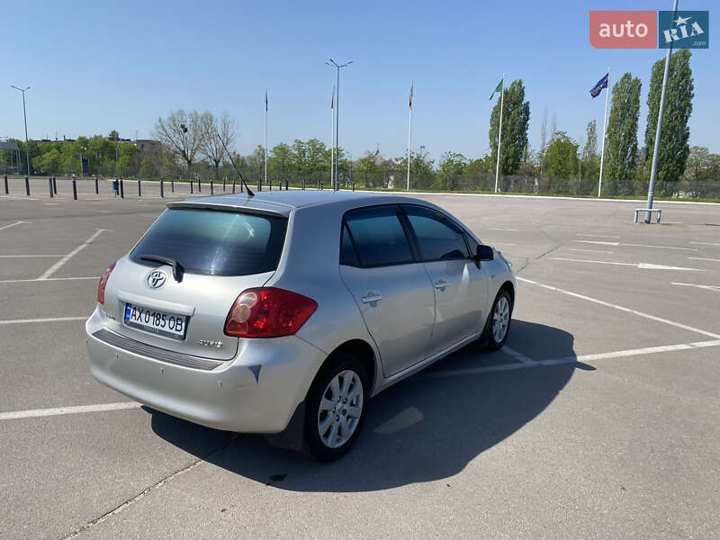Хэтчбек Toyota Auris 2007 в Харькове