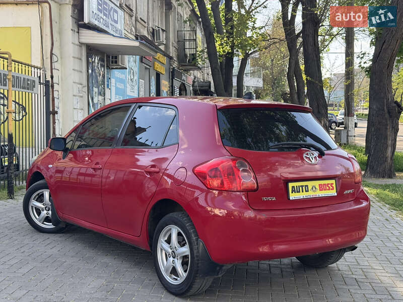 Хэтчбек Toyota Auris 2008 в Николаеве