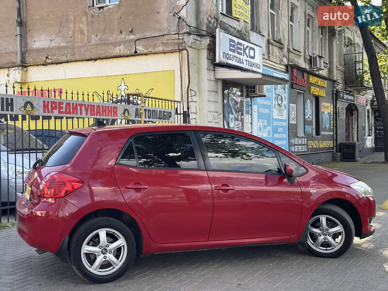 Хэтчбек Toyota Auris 2008 в Николаеве
