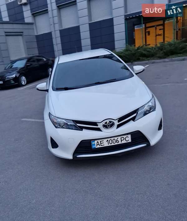 Toyota Auris 2013