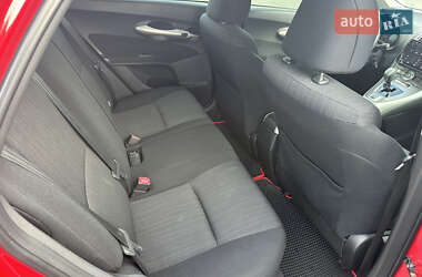 Хэтчбек Toyota Auris 2008 в 
