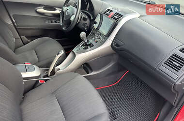 Хэтчбек Toyota Auris 2008 в 