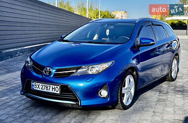 Универсал Toyota Auris 2014 в 