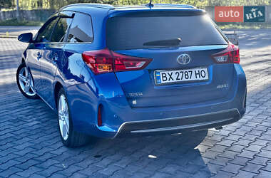 Универсал Toyota Auris 2014 в 