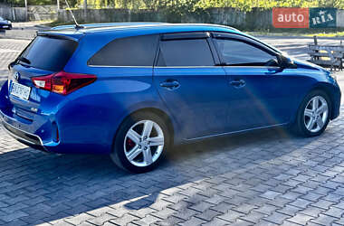 Универсал Toyota Auris 2014 в 
