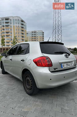 Хэтчбек Toyota Auris 2007 в 