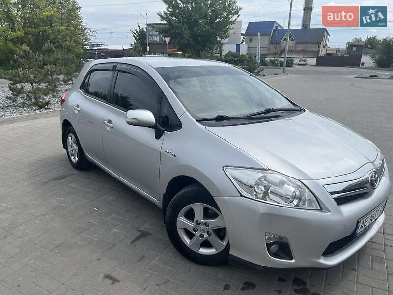 Хетчбек Toyota Auris 2012 в Дніпрі