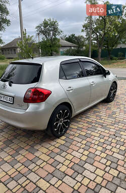 Хетчбек Toyota Auris 2007 в 