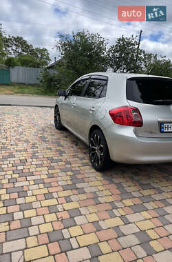 Хетчбек Toyota Auris 2007 в 