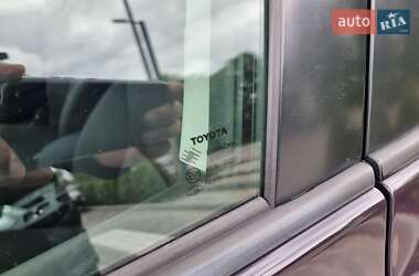 Хэтчбек Toyota Auris 2010 в 