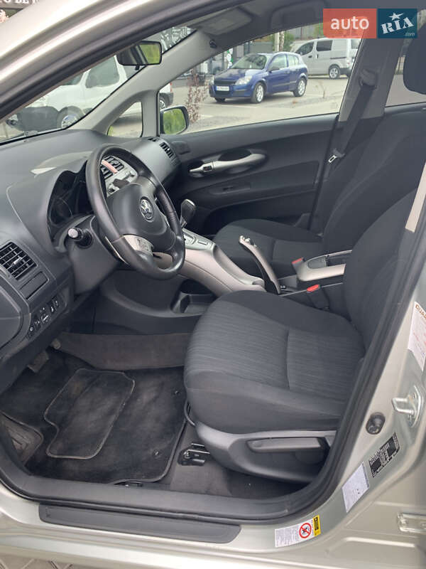 Хетчбек Toyota Auris 2008 в Ковелі