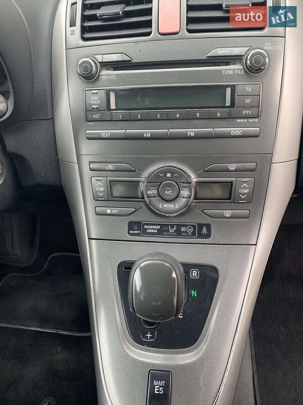 Хетчбек Toyota Auris 2008 в Ковелі