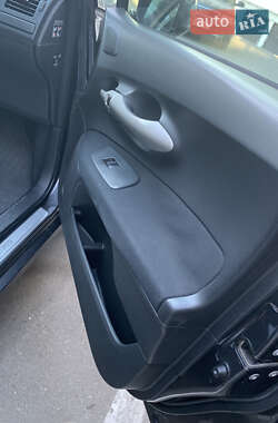 Хетчбек Toyota Auris 2008 в 