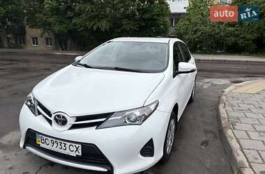 Toyota Auris 2013
