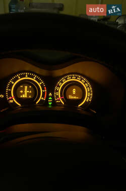Хэтчбек Toyota Auris 2009 в 