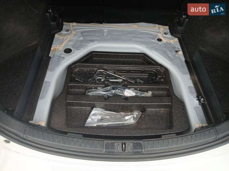 Універсал Toyota Auris 2014 в Києві