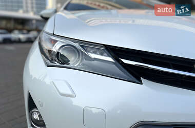 Универсал Toyota Auris 2014 в 