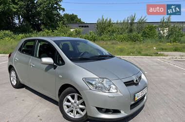 Хетчбек Toyota Auris 2007 в 