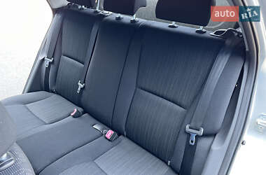 Хетчбек Toyota Auris 2007 в 