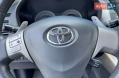 Хетчбек Toyota Auris 2007 в 