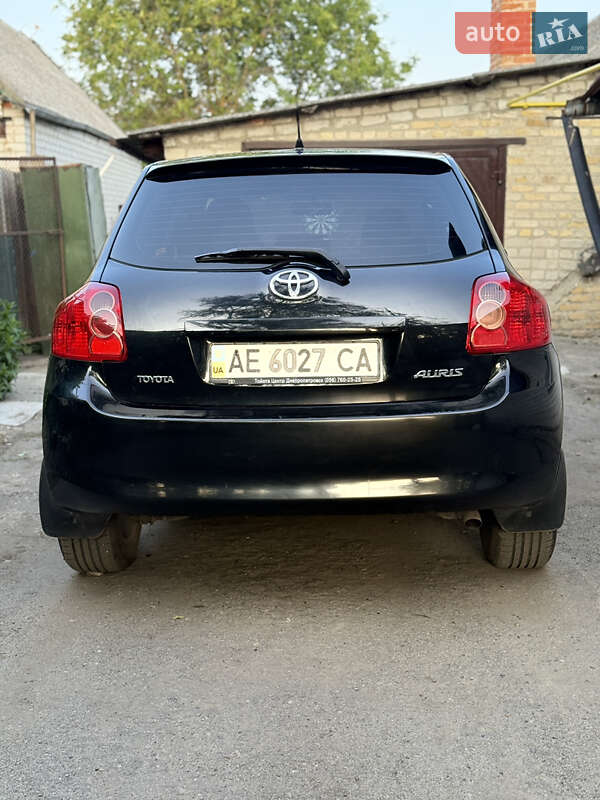 Хэтчбек Toyota Auris 2007 в Перещепине