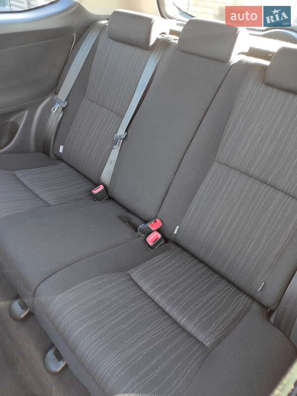 Хетчбек Toyota Auris 2008 в Тисмениці