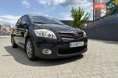 Хэтчбек Toyota Auris 2010 в Киеве