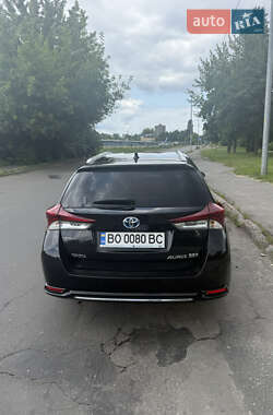 Универсал Toyota Auris 2015 в 