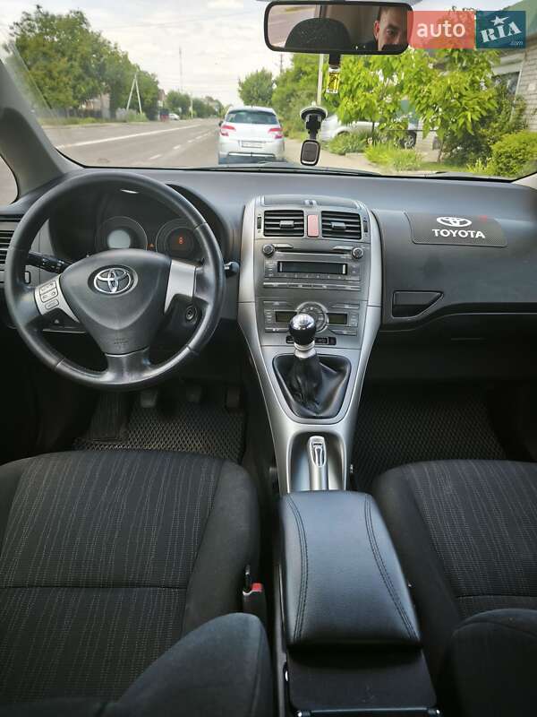 Хетчбек Toyota Auris 2007 в Кропивницькому