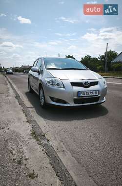 Хэтчбек Toyota Auris 2007 в Кропивницком