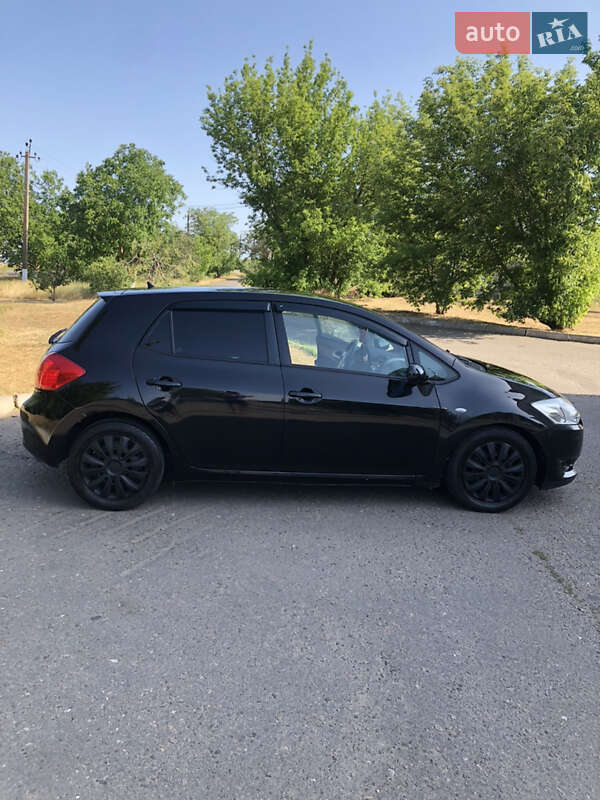 Хэтчбек Toyota Auris 2008 в Одессе