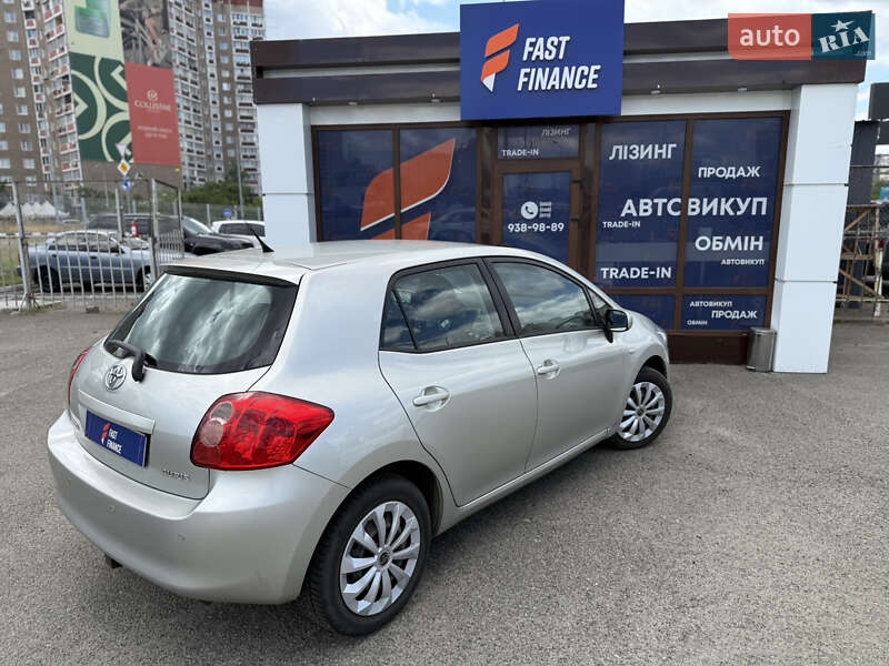 Хетчбек Toyota Auris 2009 в Києві