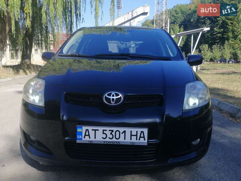 Хетчбек Toyota Auris 2008 в Івано-Франківську