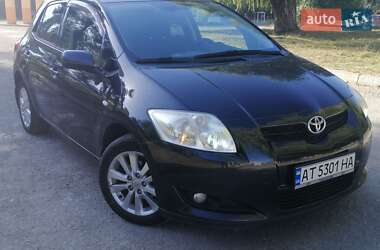 Хетчбек Toyota Auris 2008 в Івано-Франківську