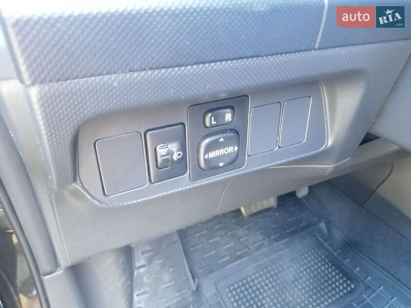 Хетчбек Toyota Auris 2008 в Івано-Франківську