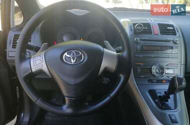 Хетчбек Toyota Auris 2008 в Івано-Франківську